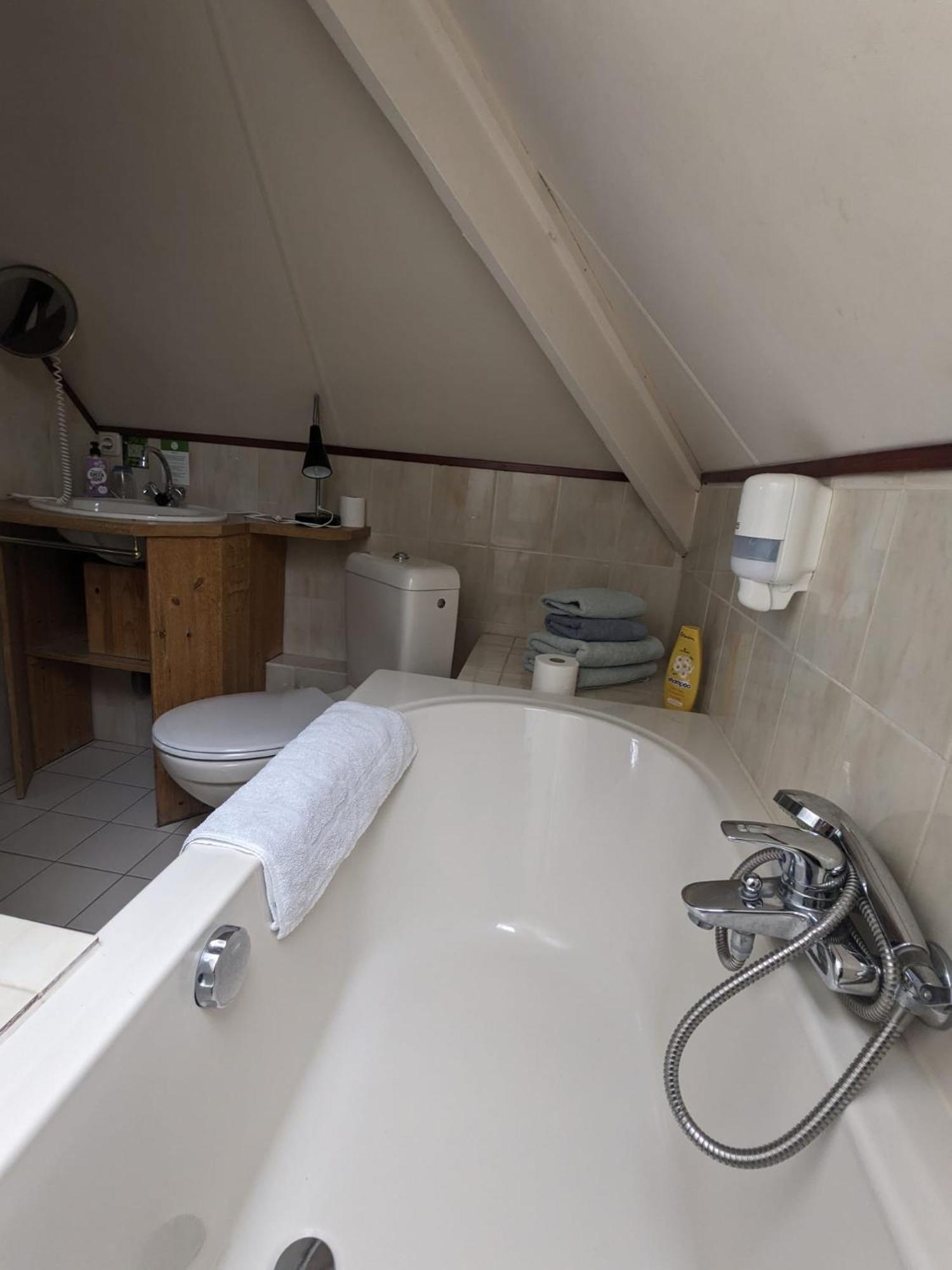 Hotel De Gravin Van Vorden Bagian luar foto